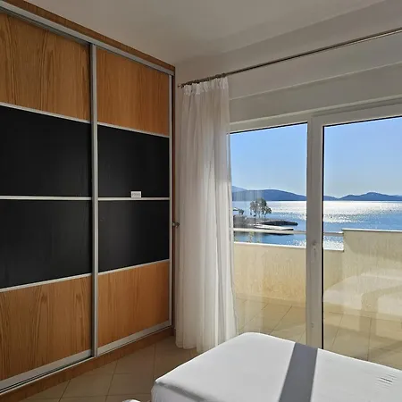 Svein Apartment *