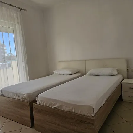 Svein * Sarandë